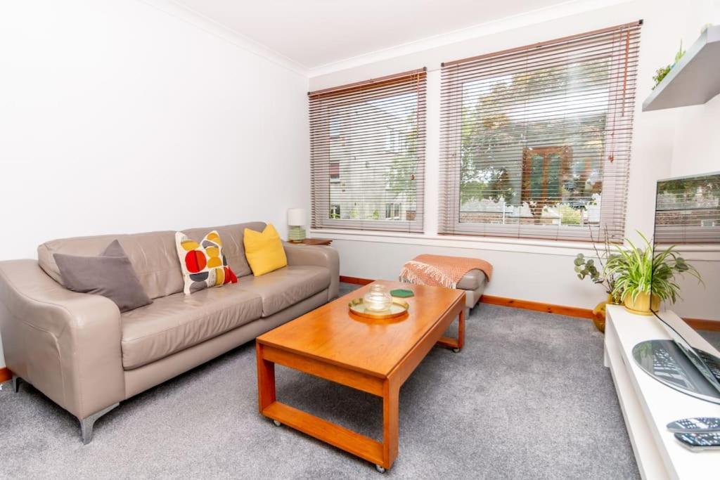 'Sunset View' Eclectic & Stylish One Bed Apartment Newport-On-Tay ภายนอก รูปภาพ